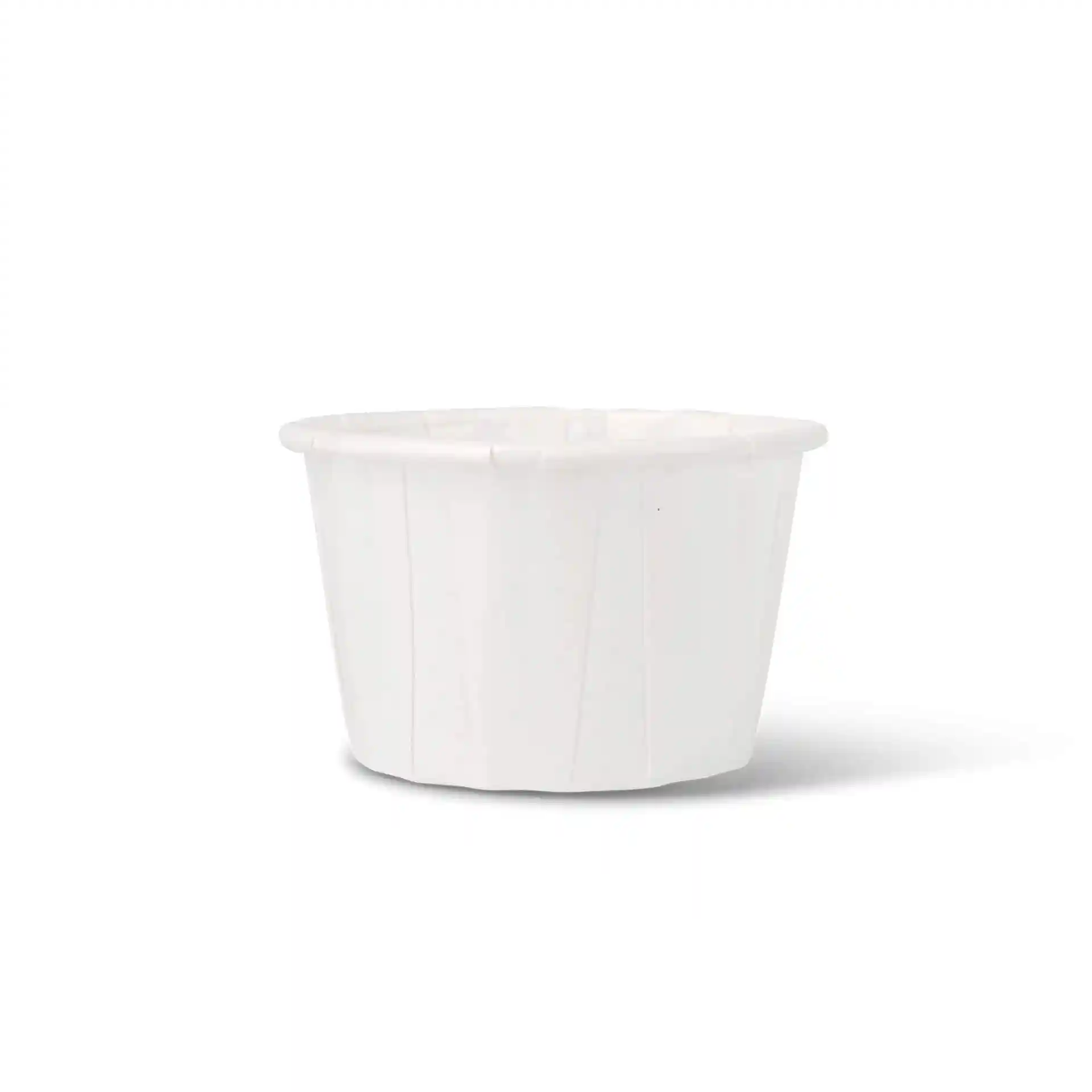 Witte beker met een hoogte van 30 mm en een bovenste diameter van 52 mm, inhoud 45 ml.