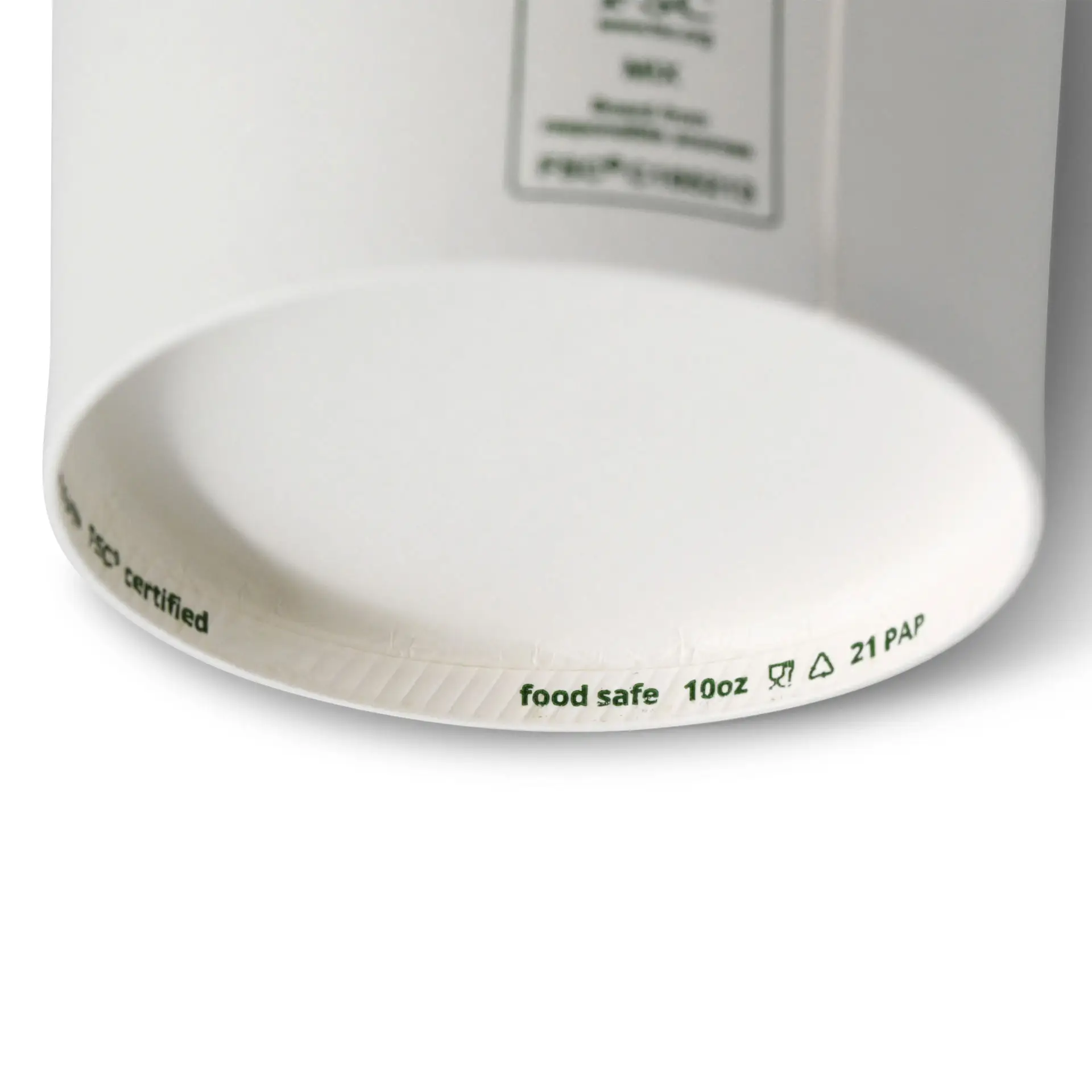 Een witte papieren ijscremebeker, 10 oz formaat, met een gladde binnenkant en bedrukte informatie op de rand.