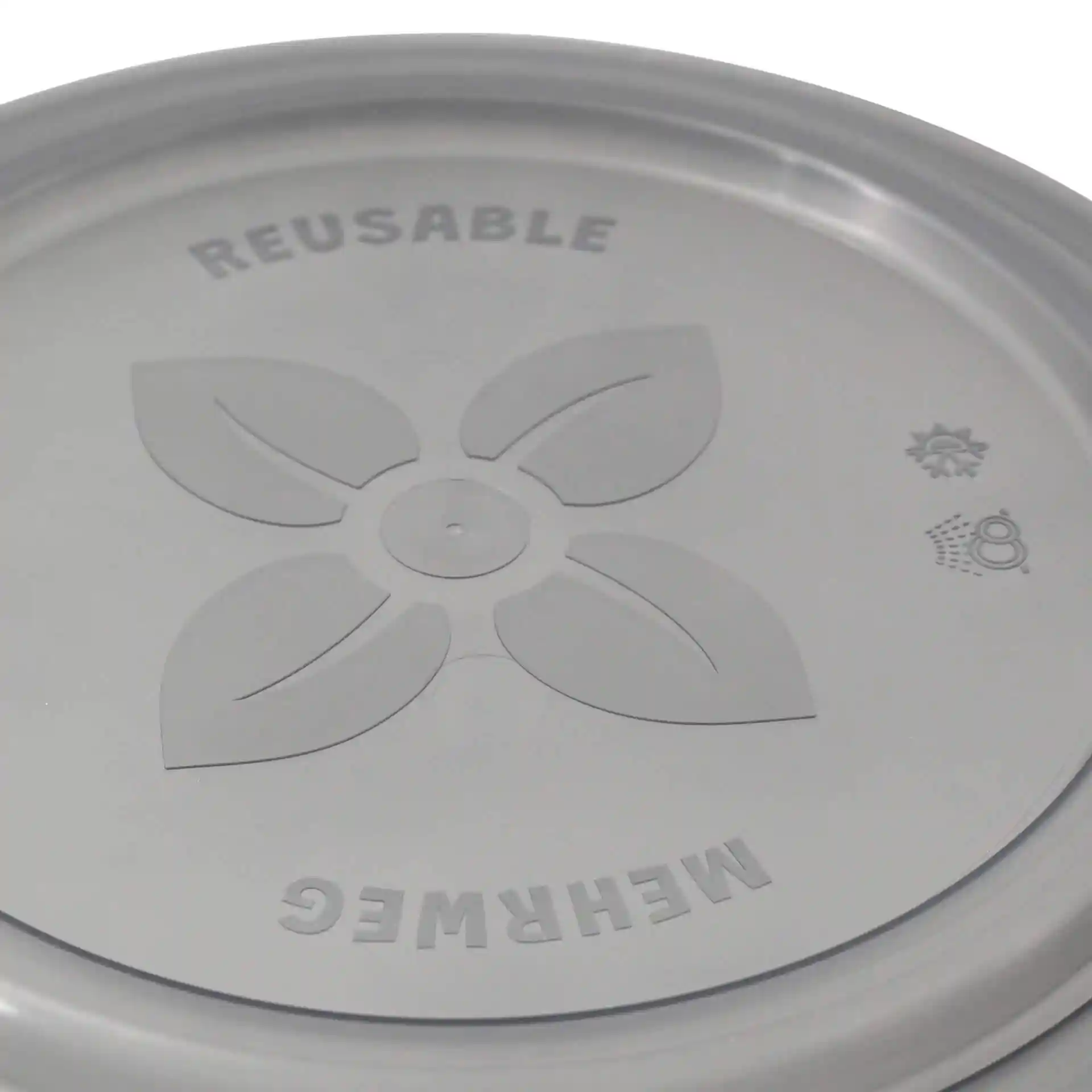 Ronde grijze herbruikbare deksel met een bloemenpatroon en markeringen, gemaakt van polypropyleen, met een diameter van 185 mm.