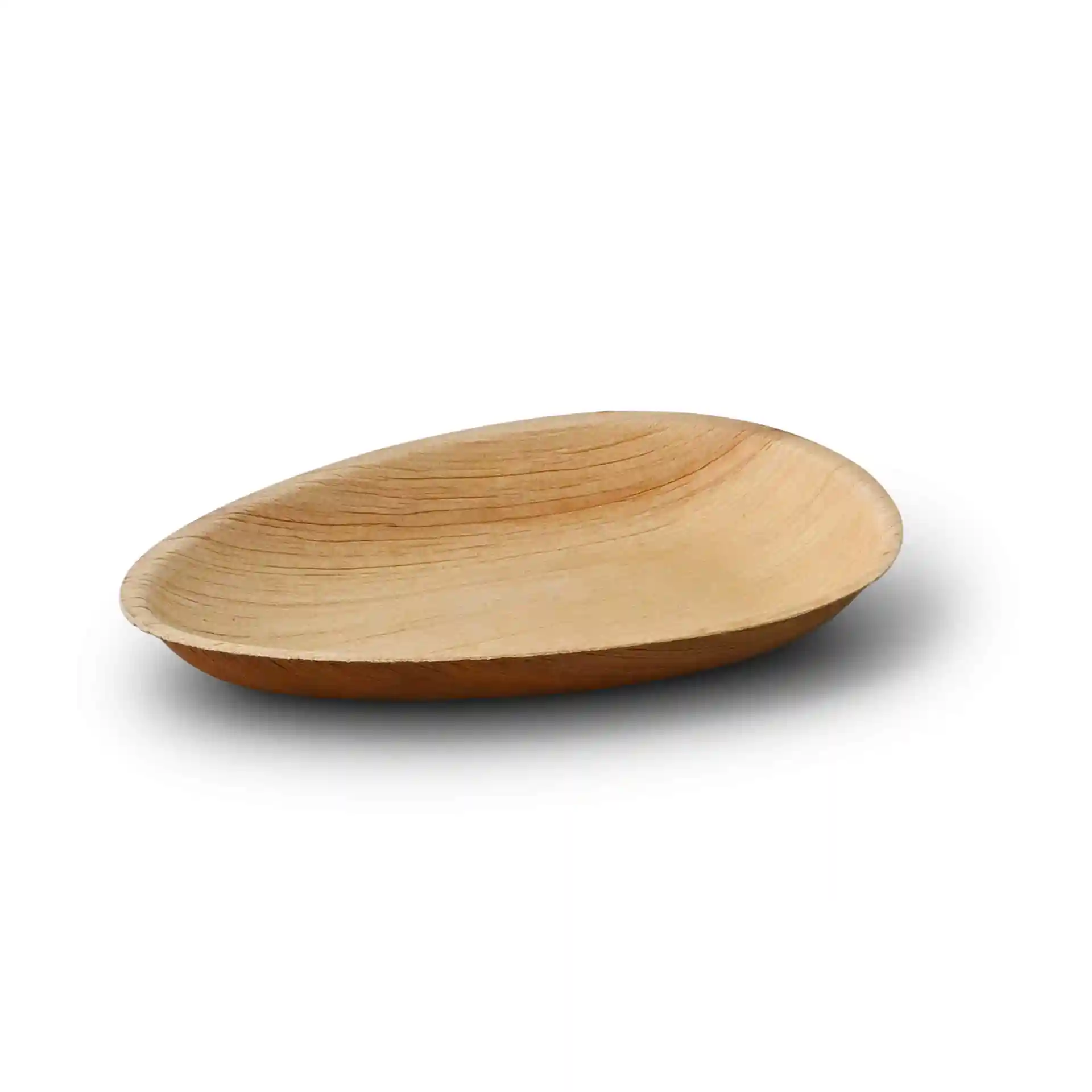 Ondiepe ovale palmbladplaat met een natuurlijke nerfafwerking, 17 cm lang.