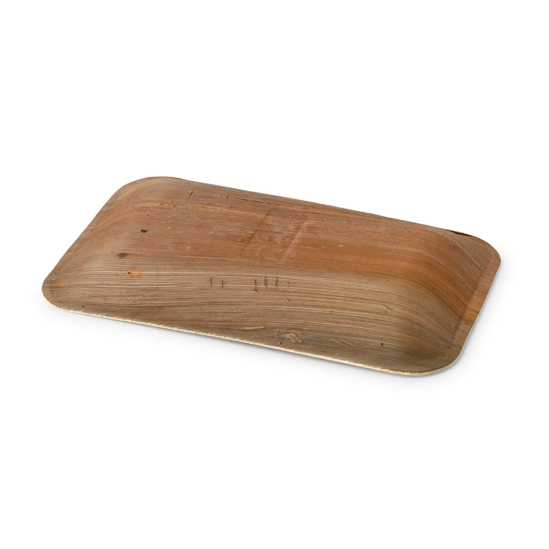 Vlak rechthoekig palmblad bord, 25 x 15 cm, met natuurlijke nerfstructuur, geschikt voor het serveren van verschillende voedingsmiddelen.