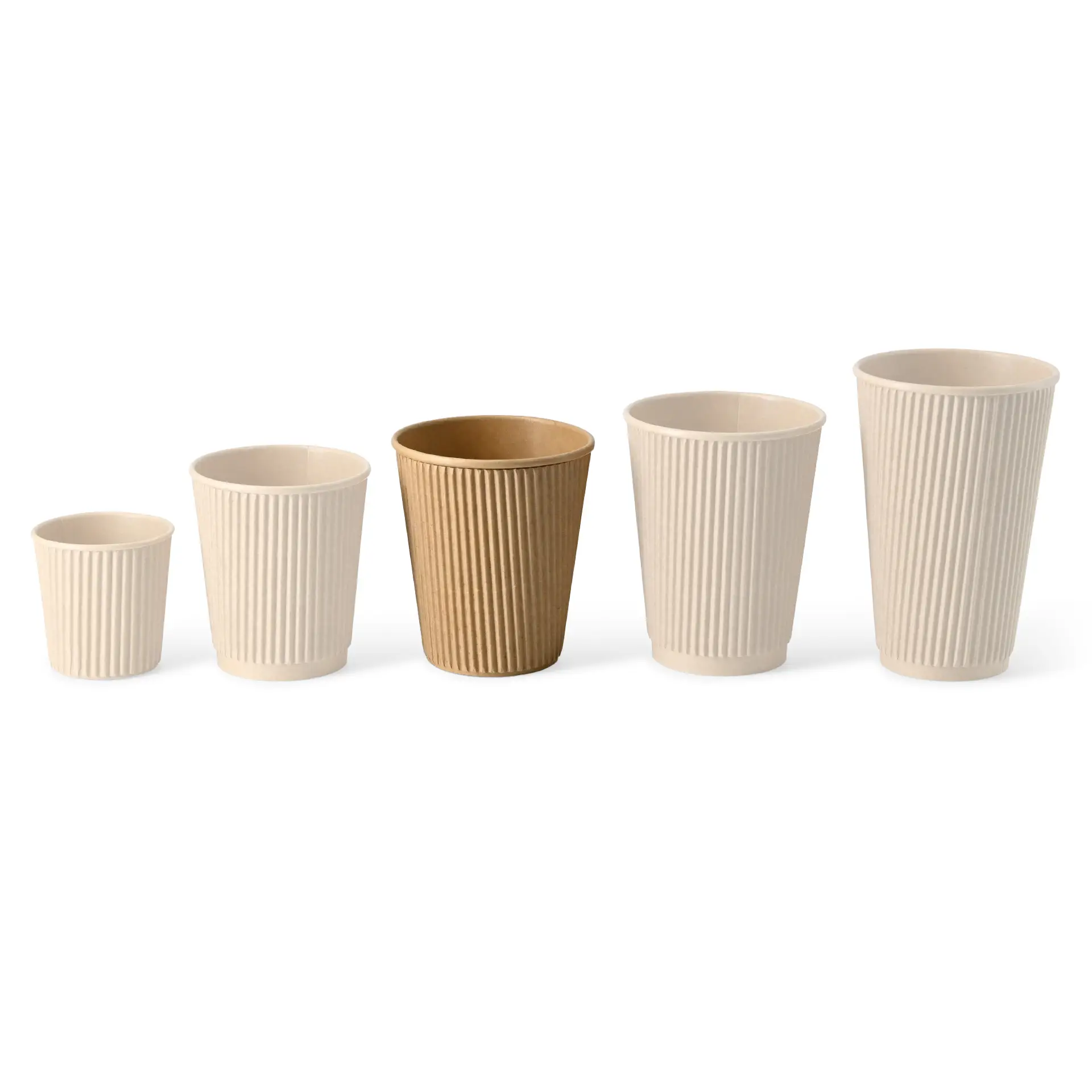 Set van vijf geïsoleerde drinkbekers in verschillende maten, met ribbelontwerp en een bruine beker tussen de witte.