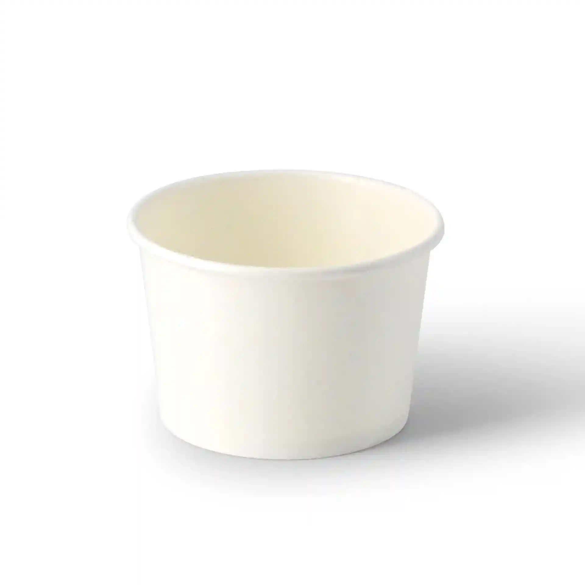 Witte kartonnen ijsbeker met een diameter van 76 mm en een hoogte van 50 mm, houdt tot 130 ml.