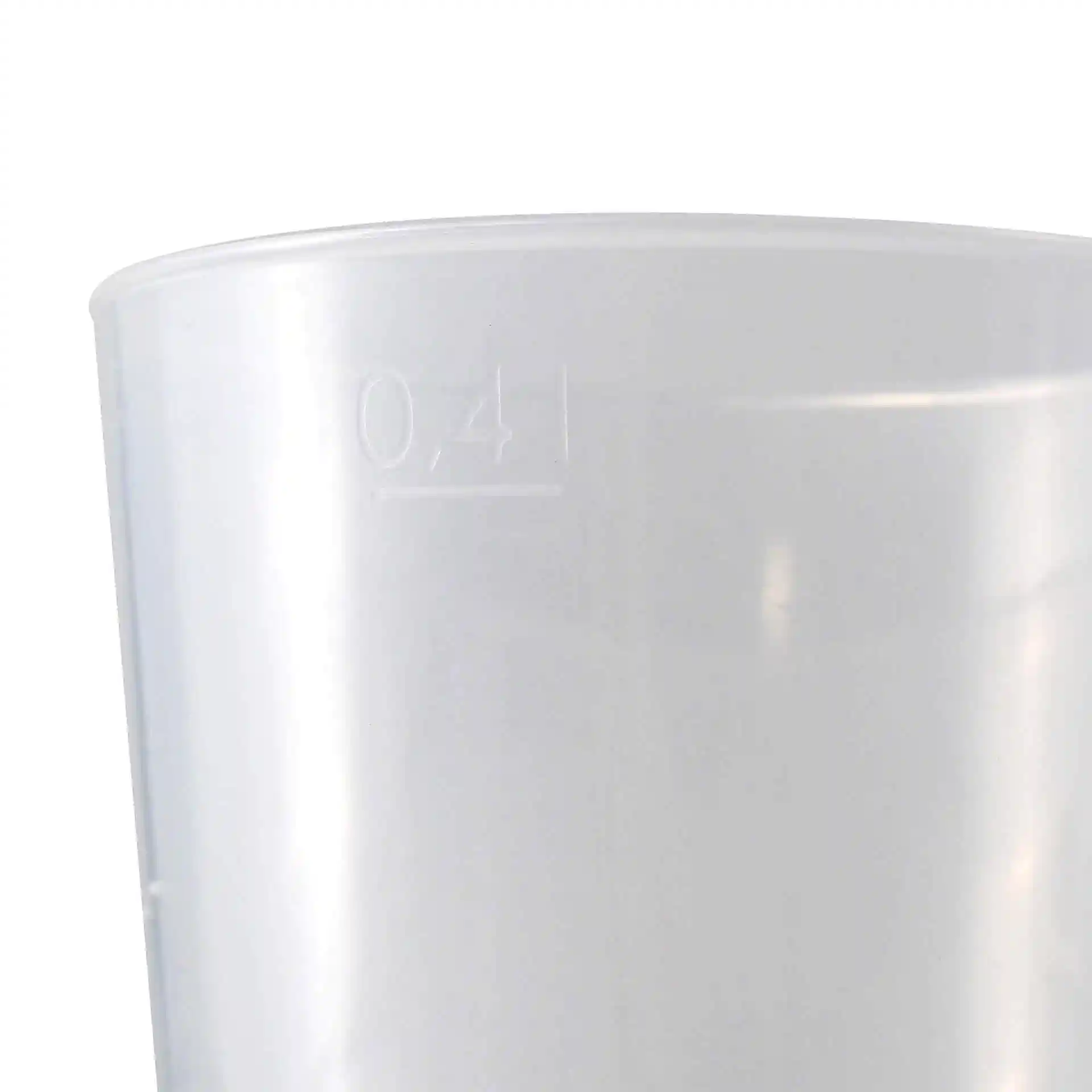 Duidelijke herbruikbare beker met een hoogte van 134 mm en een diameter van 85 mm, met een meetmarkering van 0,41.