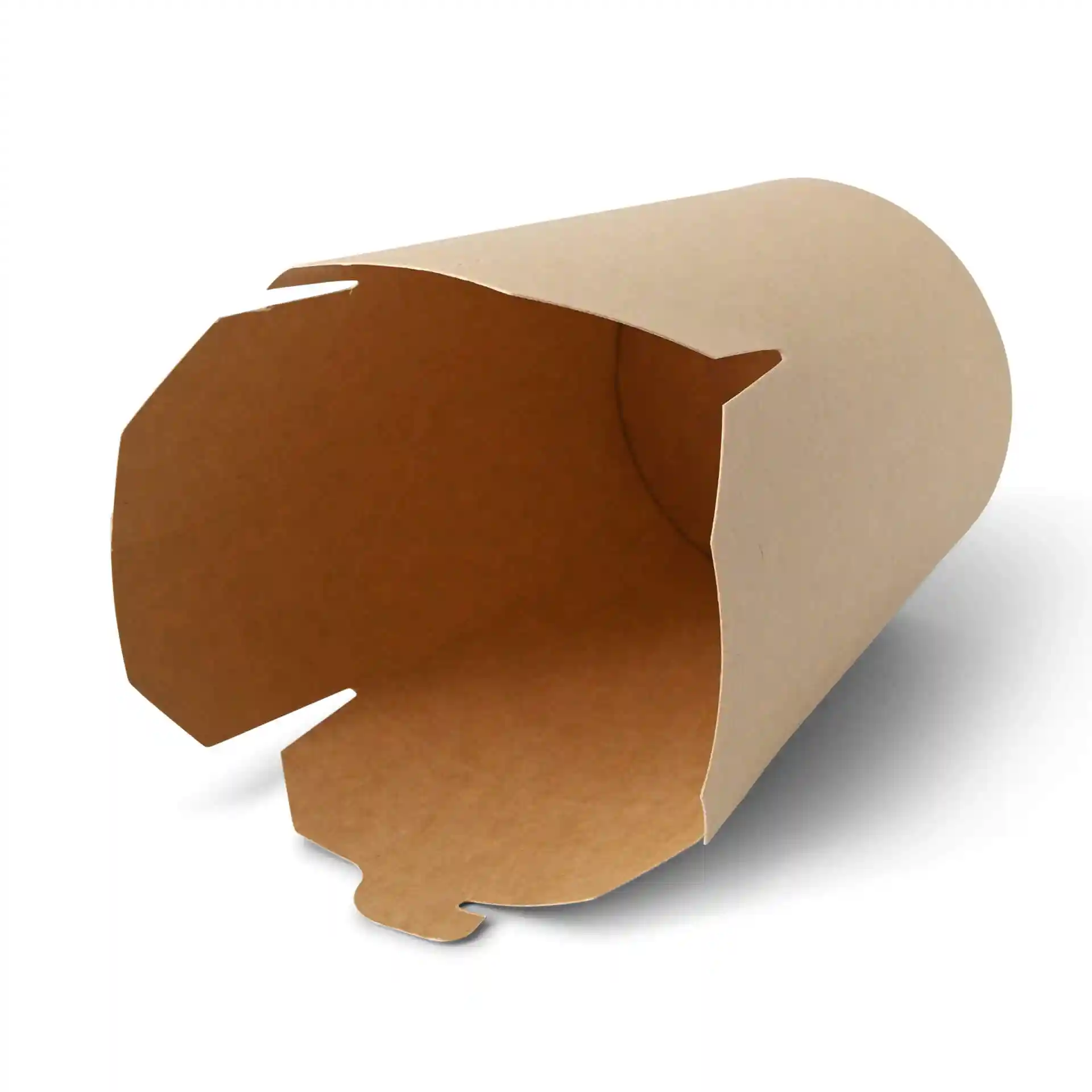 Bruine kartonnen noedelbox met een open bovenkant, die het interieur en de sluitflappen toont.
