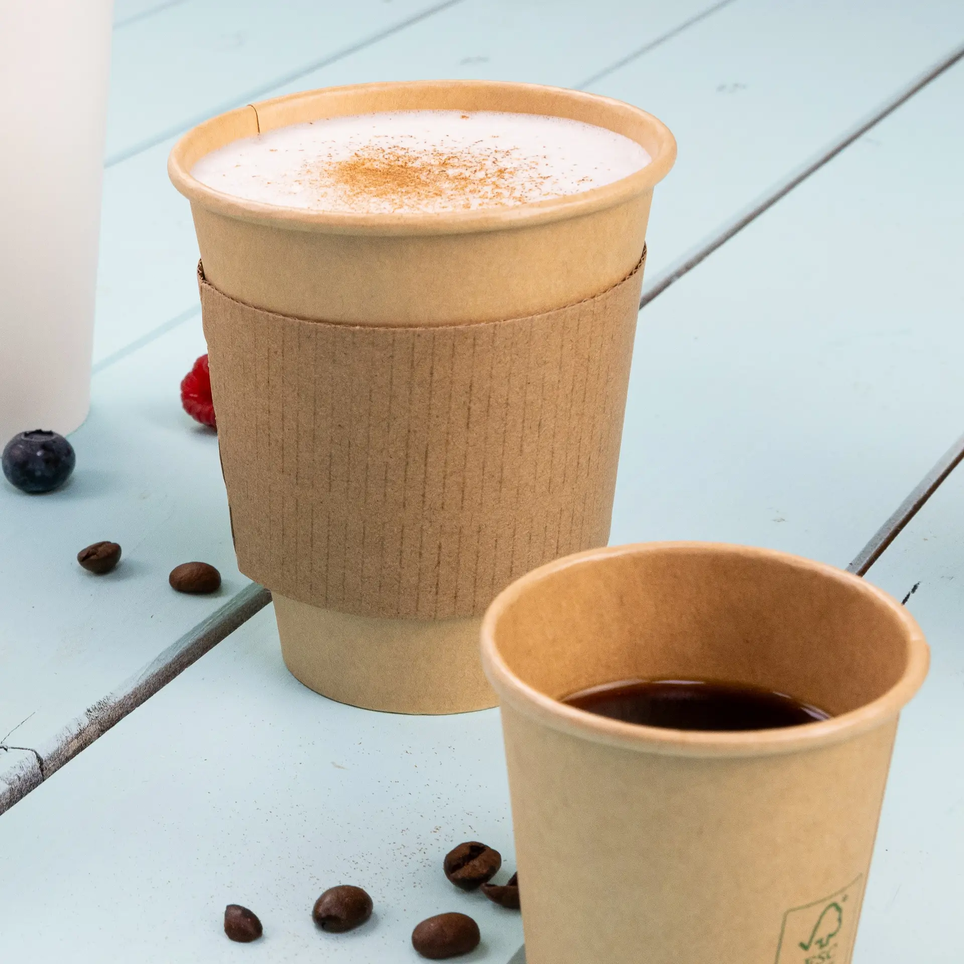 Bekers van karton 300 ml / 12 oz, Ø 90 mm, enkelwandig, bruin, met PLA-coating