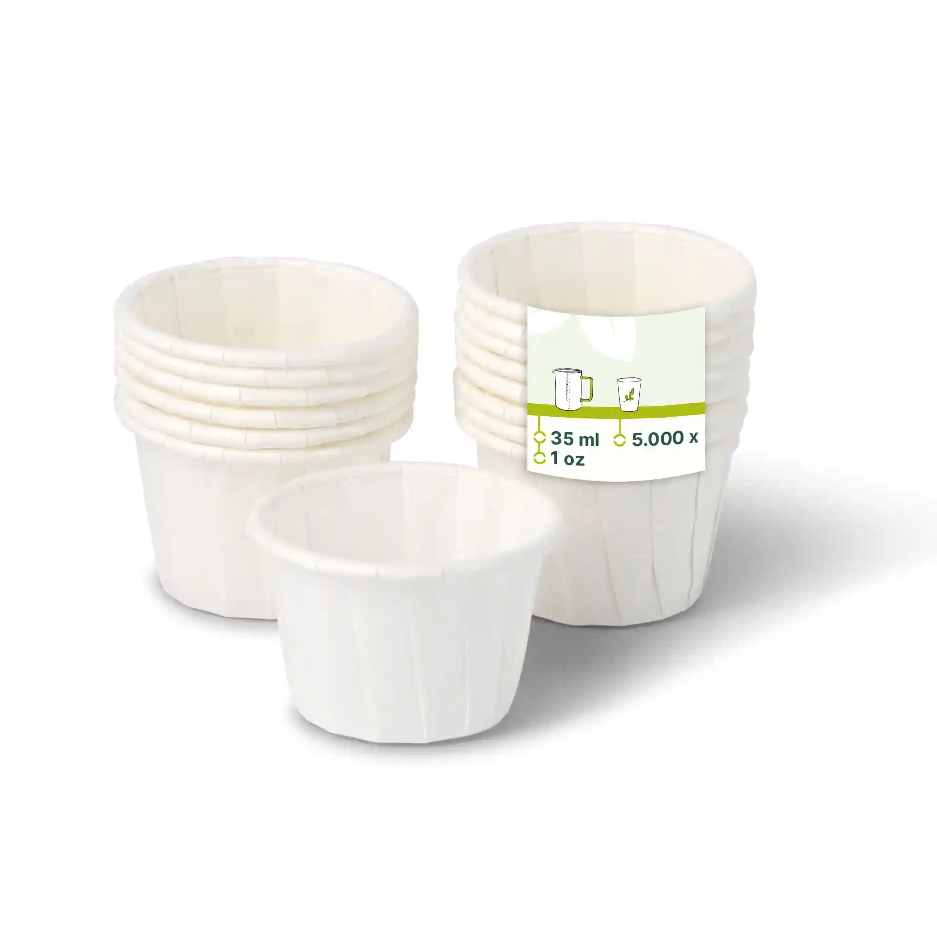 Witte bekers gestapeld, één vooraan, elk met 35 ml, met een label met productdetails.