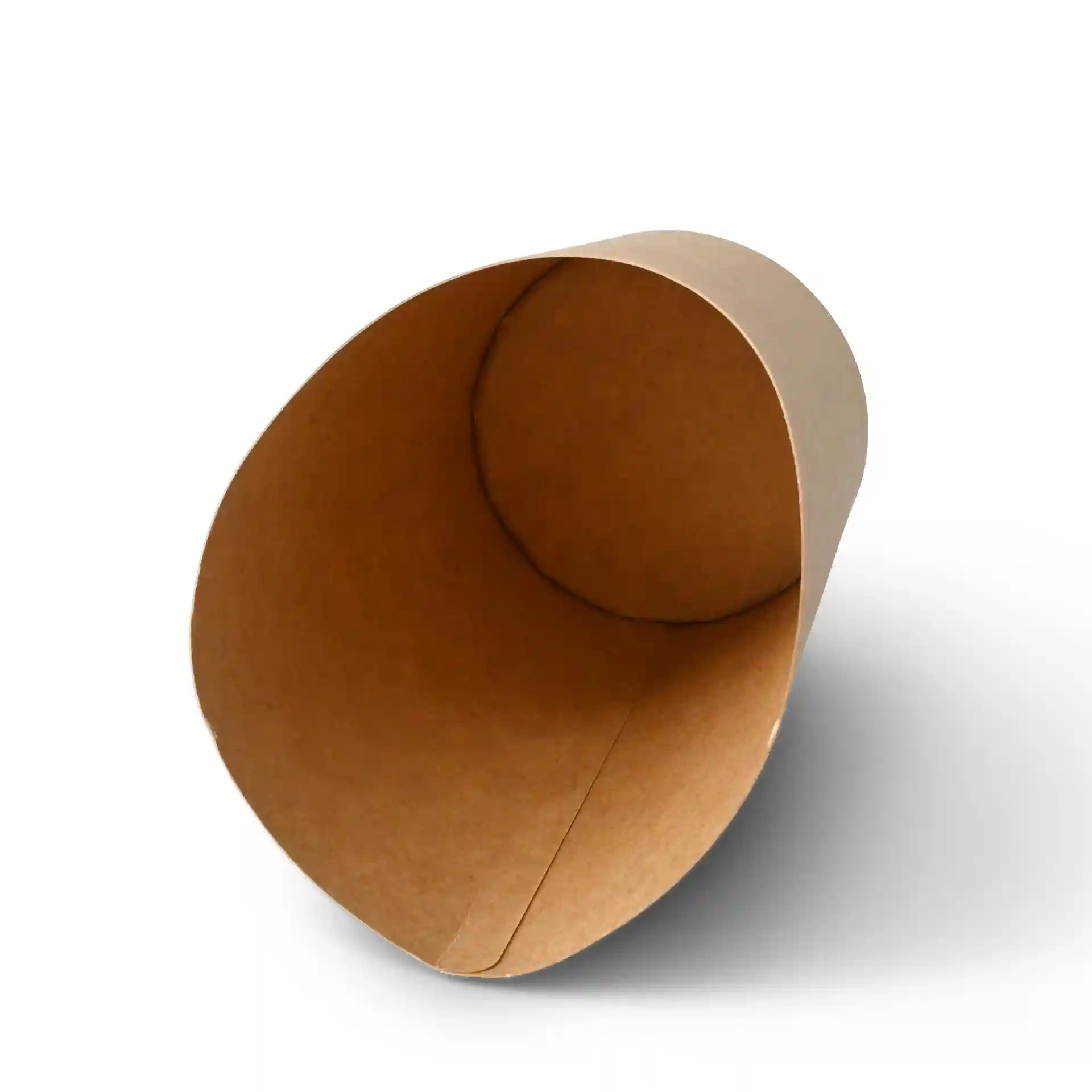 Bruine kartonnen bekers met een milieuvriendelijke coating, diep ontwerp en 300 ml capaciteit.