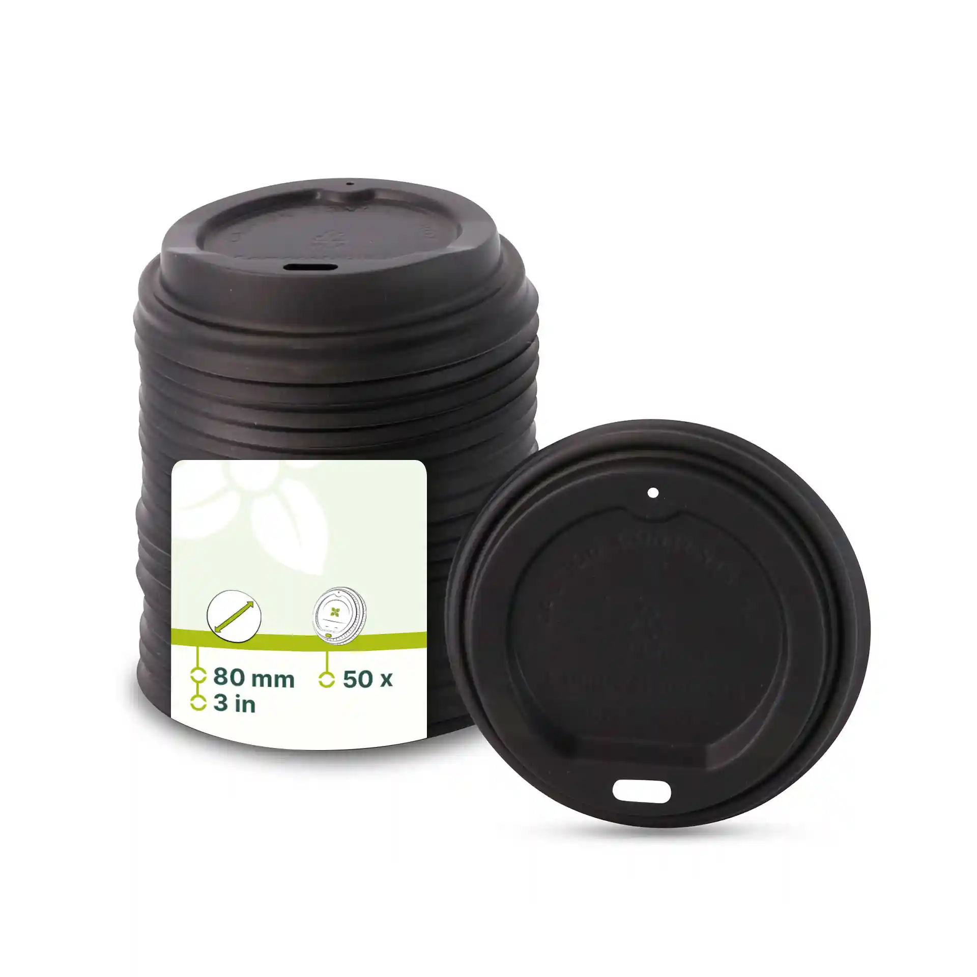 Zwarte CPLA-deksel met drinkopening, 80 mm diameter, gestapeld met een zichtbaar etiket met productdetails.
