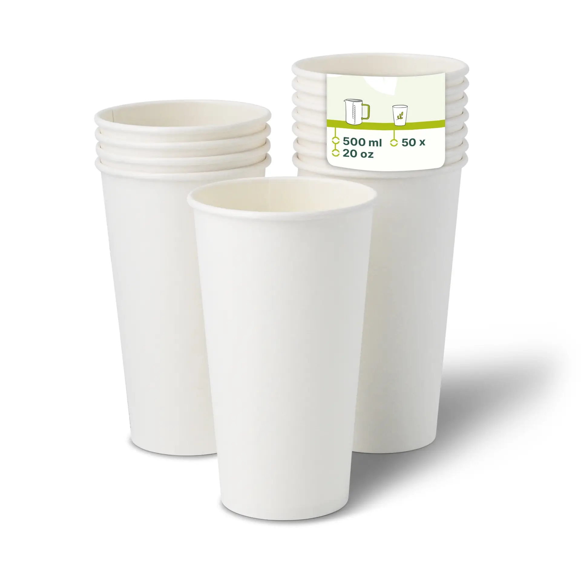 Witte papieren bekers gestapeld, met een label dat een capaciteit van 500 ml en een hoeveelheid van 50 bekers toont.