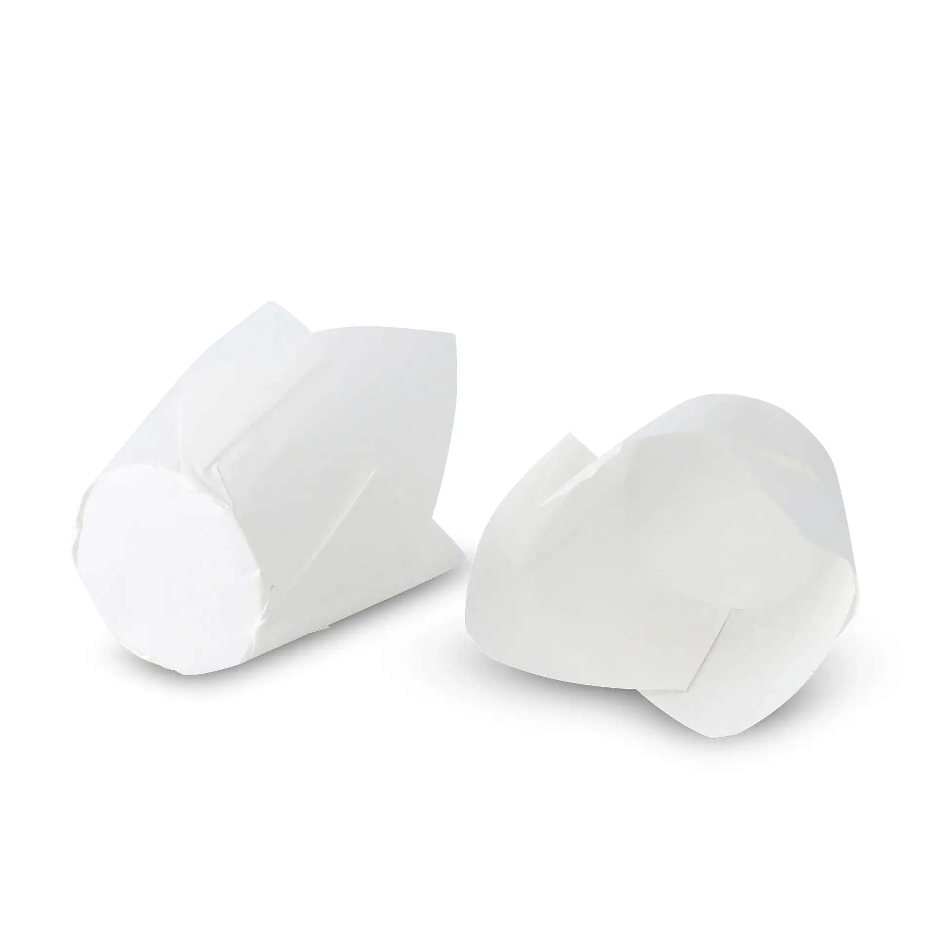 Papieren muffinbekers van vetvrij papier; wit met een diameter van 5 cm. Geschikt voor het bakken en serveren van gebak.