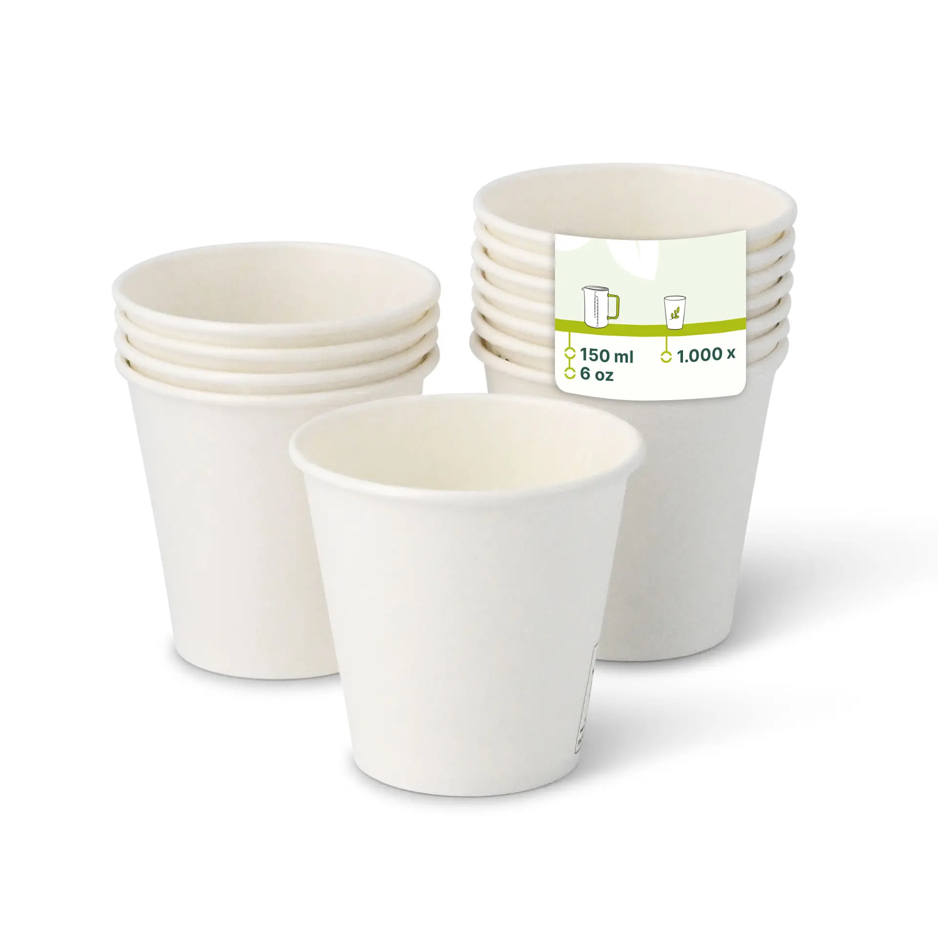Witte papieren bekers gestapeld, met één beker ervoor, met een label dat 150 ml en 6 oz aangeeft.