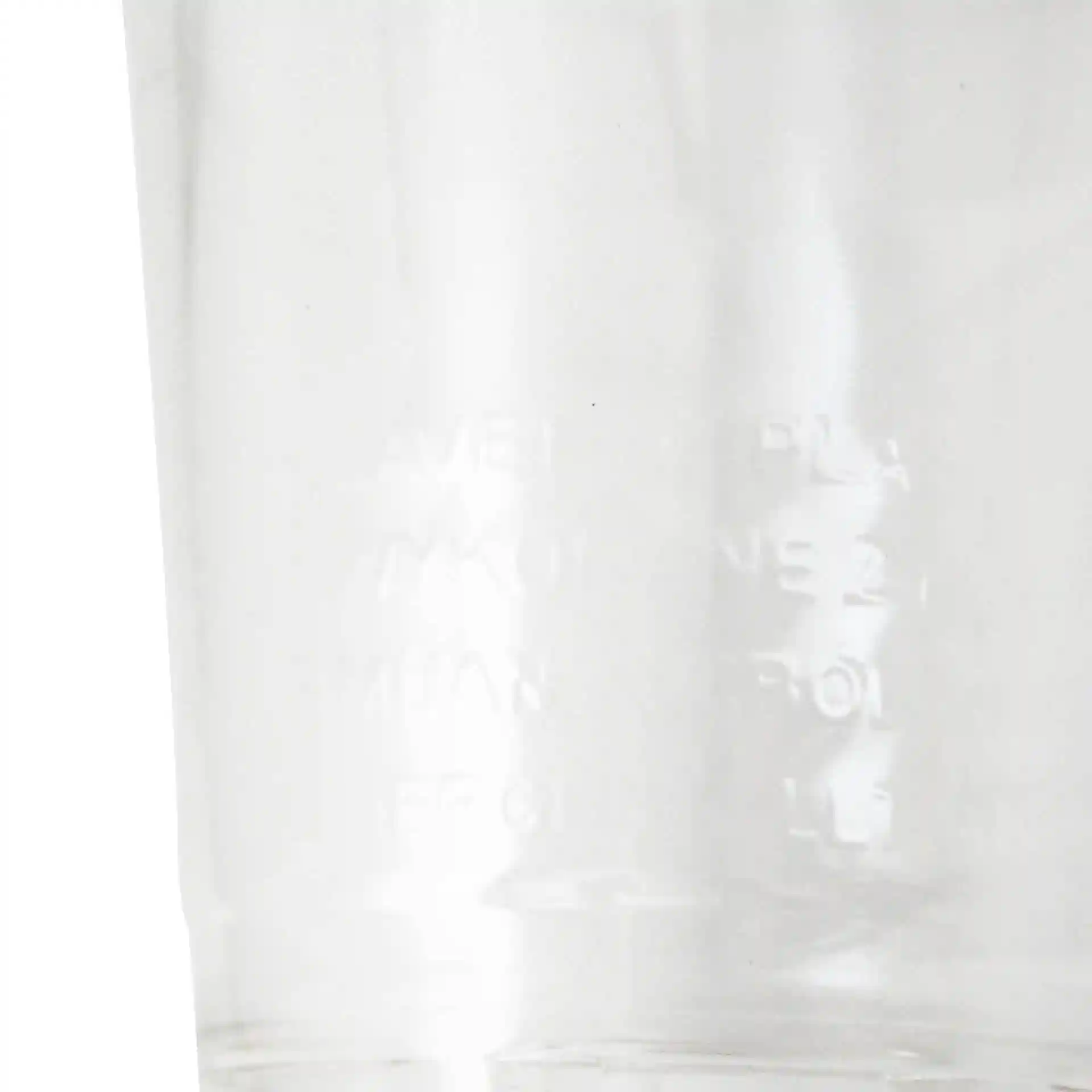 Transparante 8 oz rPET beker met een diameter van 95 mm en zichtbare markeringen op het oppervlak.