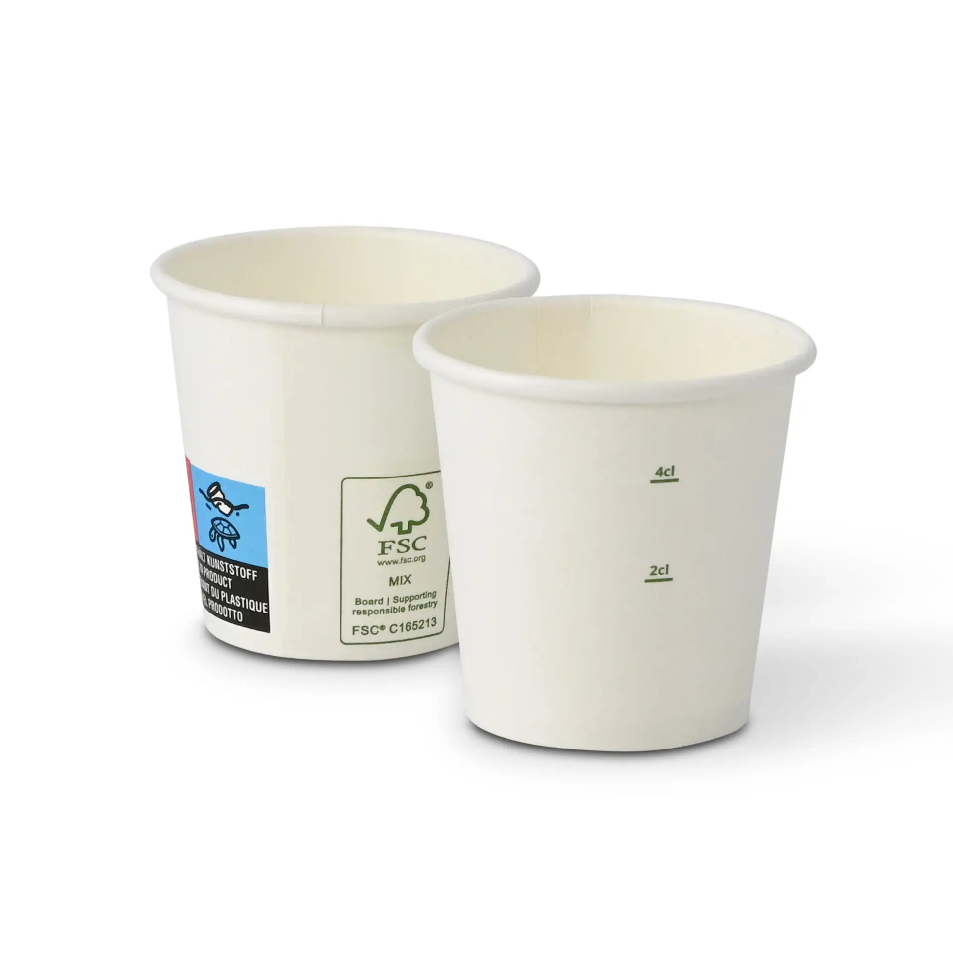Witte papieren bekers met een diameter van 50 mm, de ene met een blauw en zwart label, de andere met een groen label.