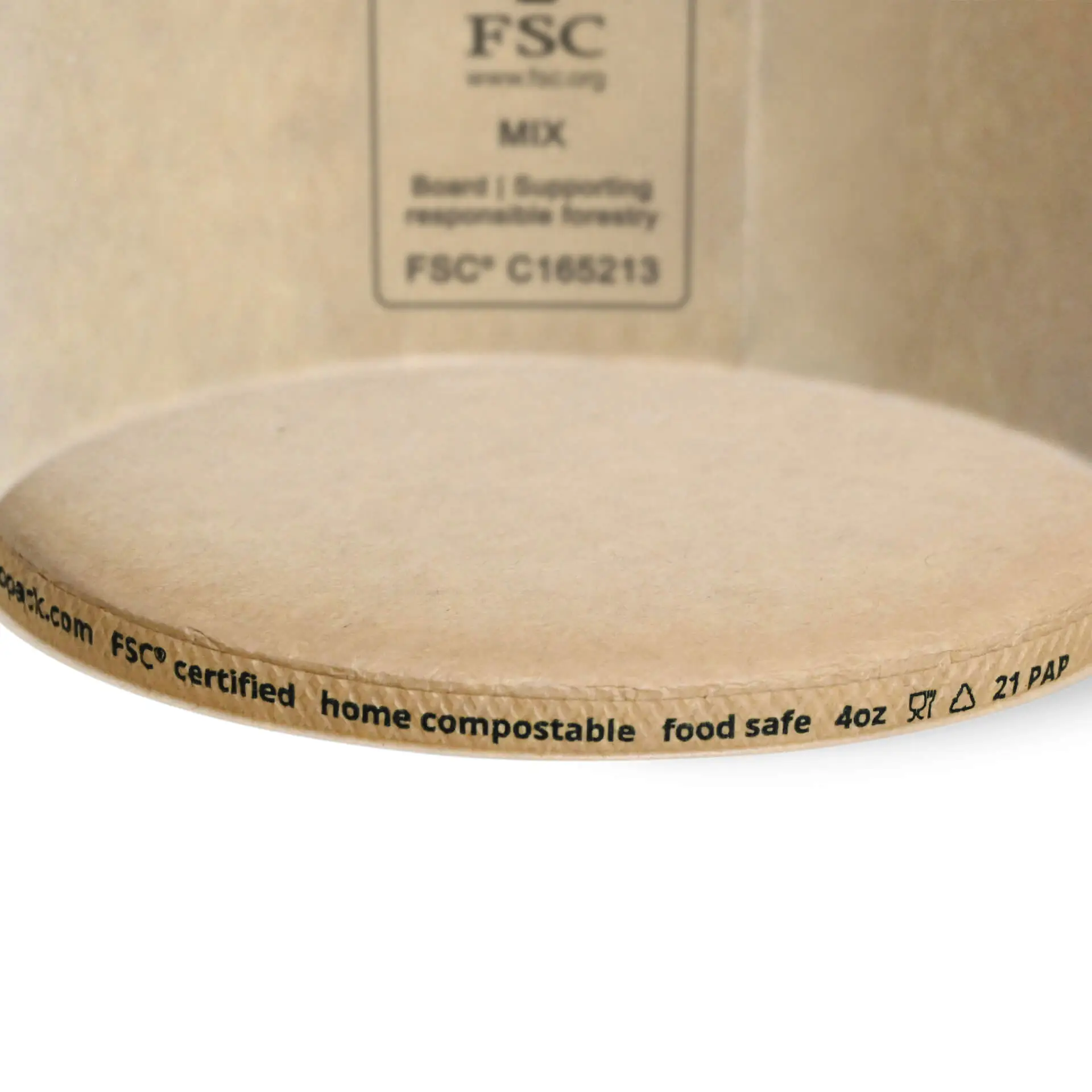 Bruine 4 oz gecoate papieren ijsbeker met FSC-certificeringsmarkeringen en voedselveilige label. Ideaal voor desserts om mee te nemen.