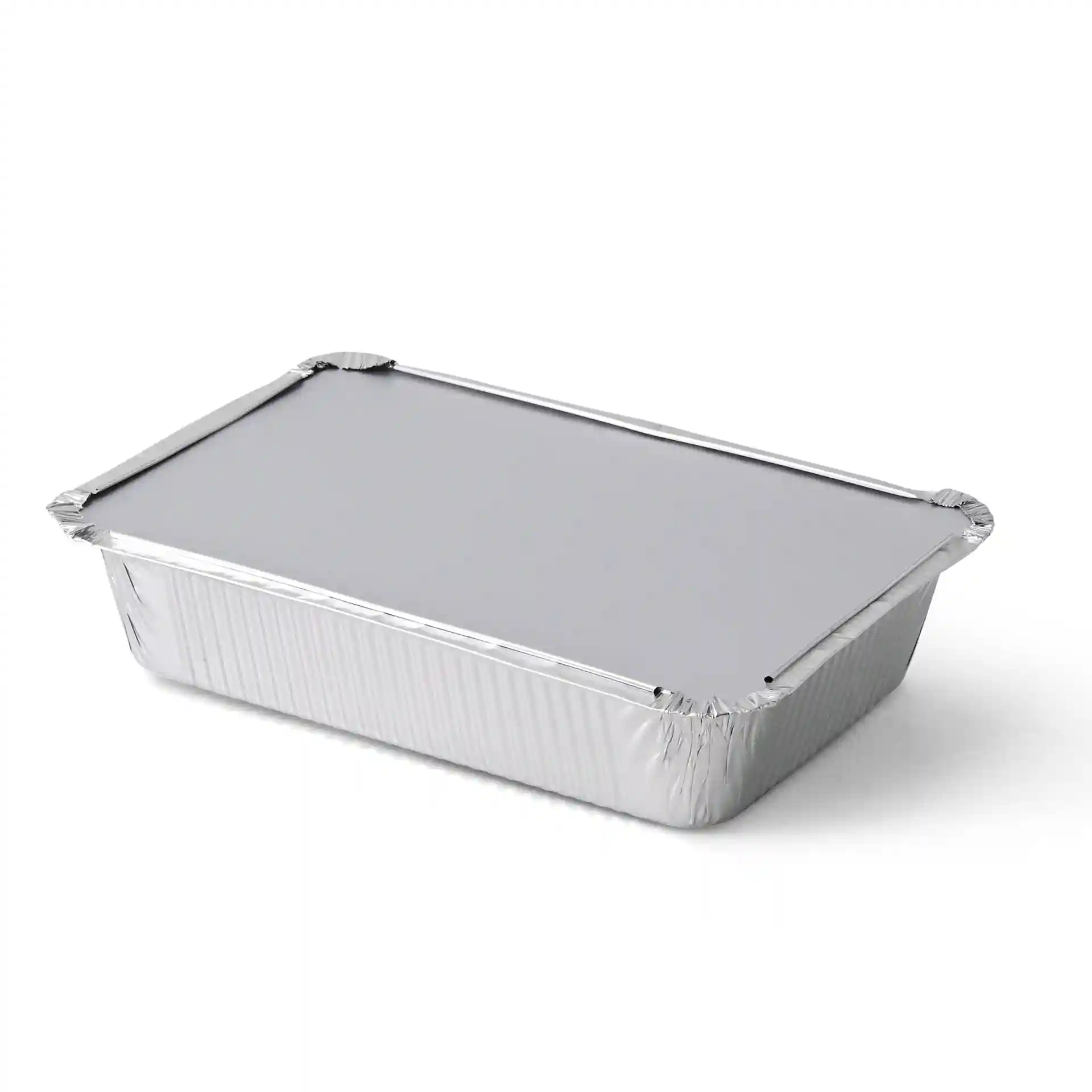 Rechthoekige aluminium container van 21,4 x 14,9 x 4,3 cm met een vlakke deksel en geribbelde zijkanten.