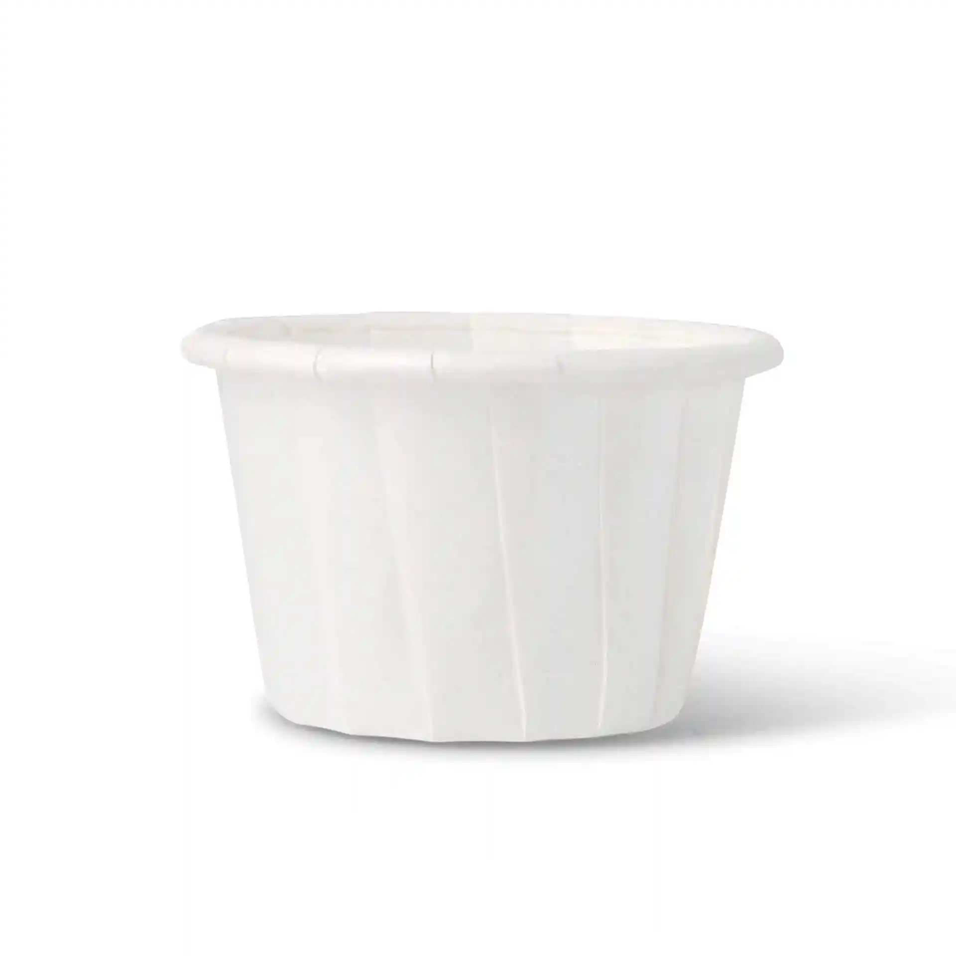 Witte beker met een hoogte van 30 mm en een bovenkantdiameter van 48 mm, houdt 35 ml vloeistof vast.