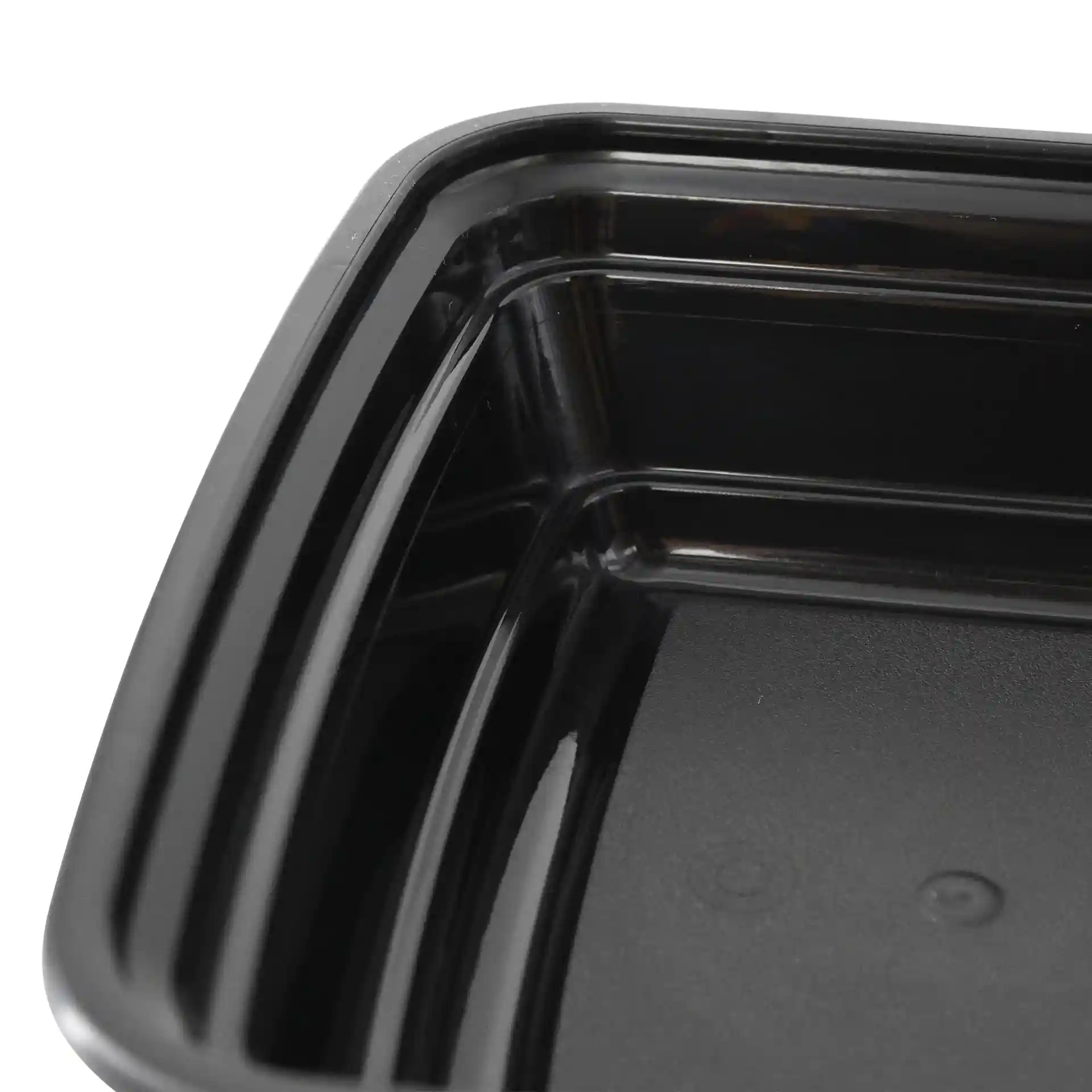 Zwarte rechthoekige herbruikbare container met een inhoud van 450 ml, interieur en randen zichtbaar.