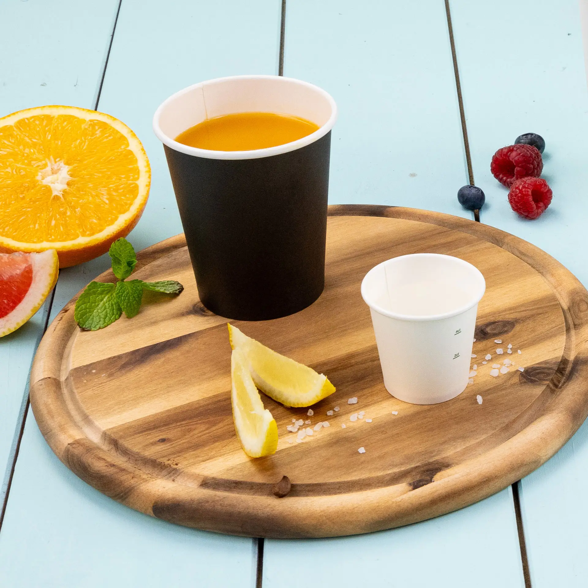 Bekers van karton 200 ml / 8 oz, Ø 80 mm, enkelwandig, zwart, met PLA-coating