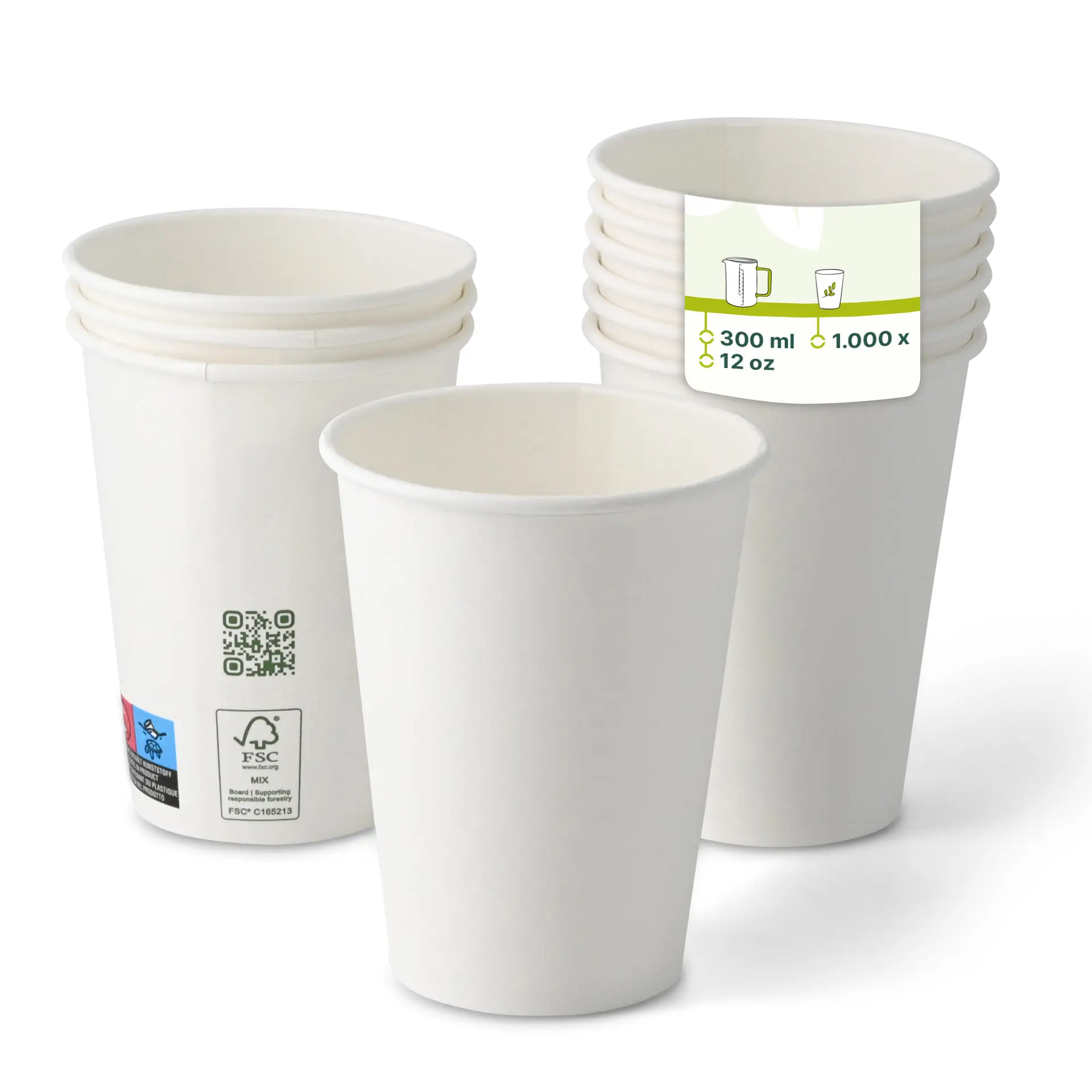 Een witte PLA-gelaagde papieren beker, 300 ml formaat; verschillende soortgelijke bekers gestapeld erachter; milieuvriendelijk ontwerp met QR-code.