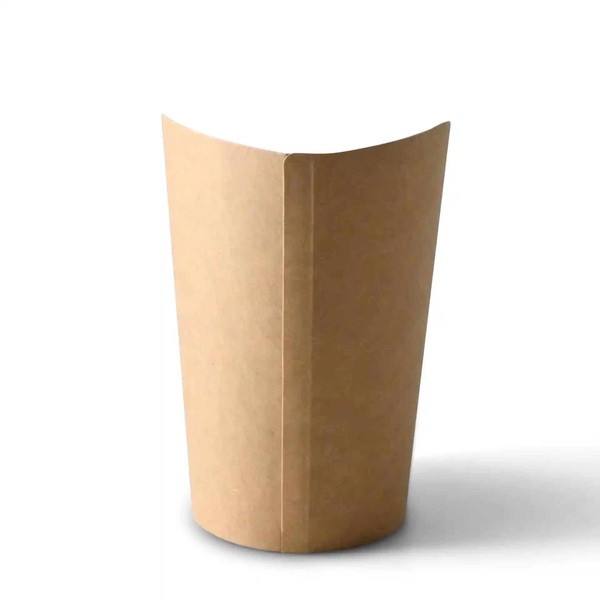 Bruine kartonnen beker met milieuvriendelijke coating, 300 ml capaciteit, met een taps toelopend ontwerp.
