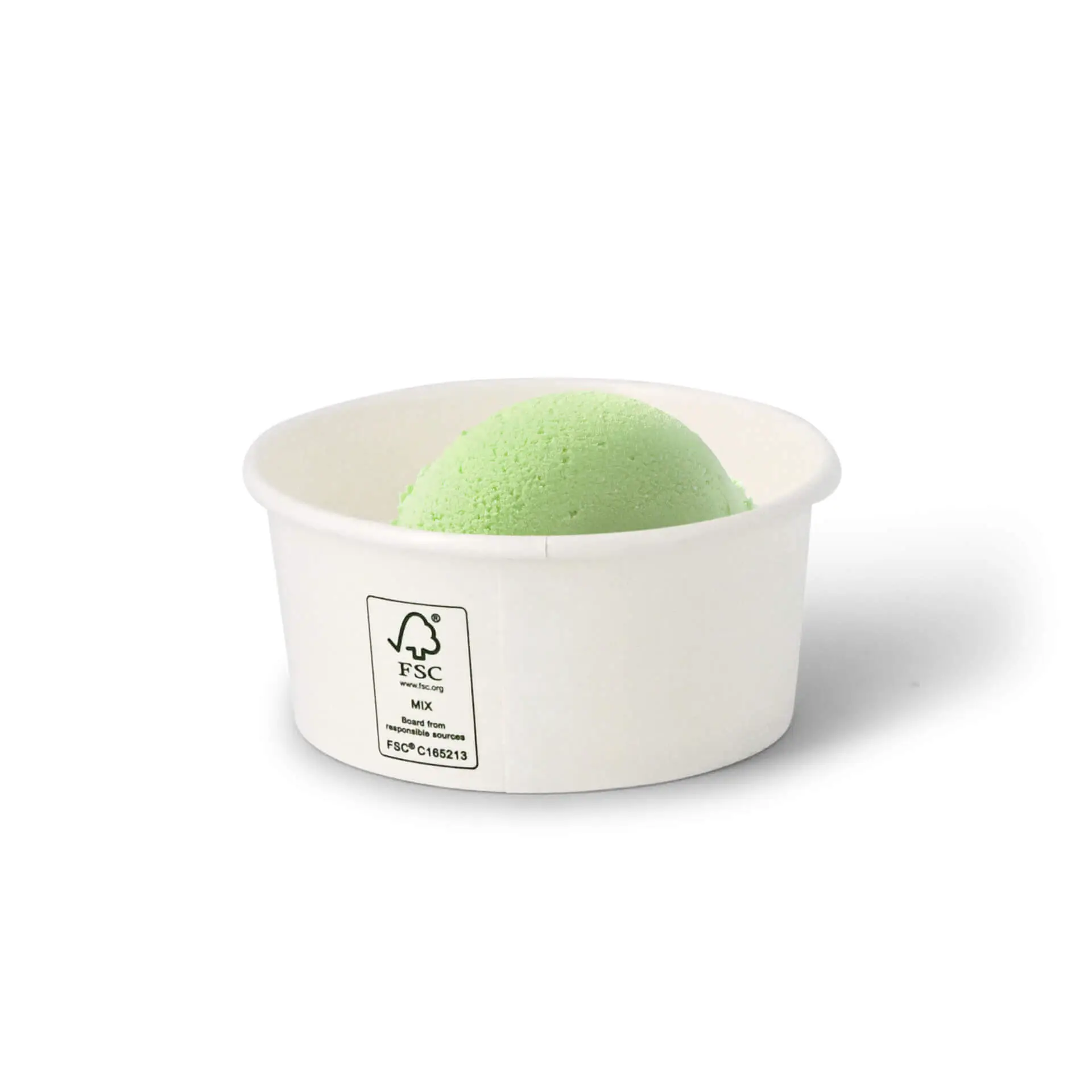 Een witte papieren ijsbekertje met een groene ijsbol erin; bevat FSC-logo en biologisch afbreekbare markering.